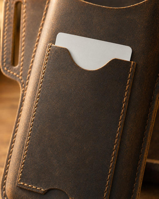The Esploratore Phone Holster