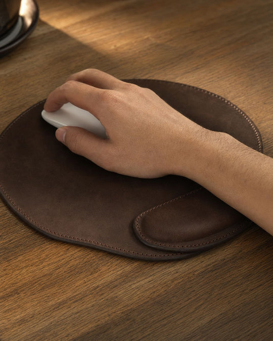 The Sollievo Leather Mouse Pad