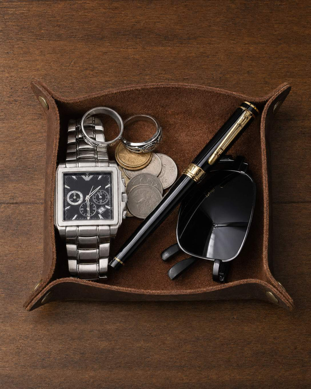 The Posata Leather Valet Tray