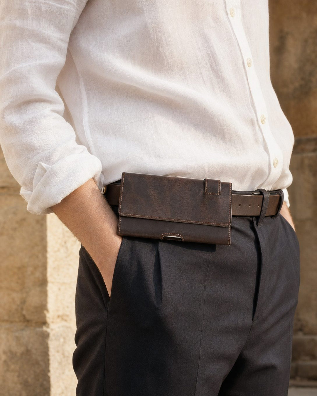 The Custode Phone Pouch